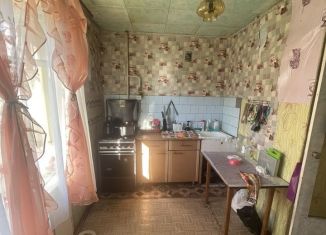 Трехкомнатная квартира на продажу, 78 м2, Еманжелинск, Больничная улица, 3