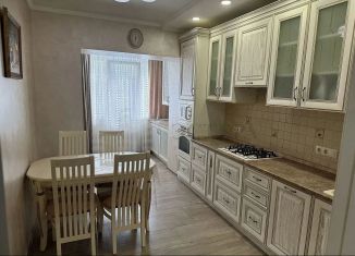 Продажа 3-ком. квартиры, 100 м2, Краснодарский край, Колхозная улица, 85