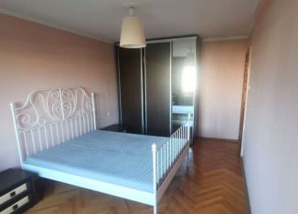 Сдам 2-комнатную квартиру, 50 м2, Краснодарский край, улица Цюрупы, 10