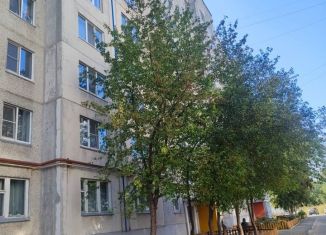 Сдаю 1-ком. квартиру, 33 м2, Курган, улица Зайцева, 3