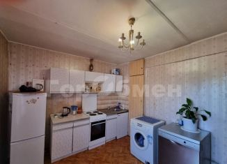 Продажа 2-ком. квартиры, 50 м2, Москва, Клязьминская улица, 32к2