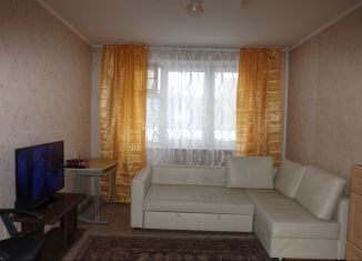 Сдам в аренду 1-комнатную квартиру, 39 м2, Москва, улица Верхние Поля, 28