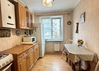 Продажа 2-ком. квартиры, 45 м2, Нальчик, улица Неделина, 14, район Молодёжный