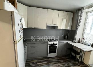 Сдаю в аренду 1-ком. квартиру, 37 м2, Мурино, Охтинская аллея, 10к1