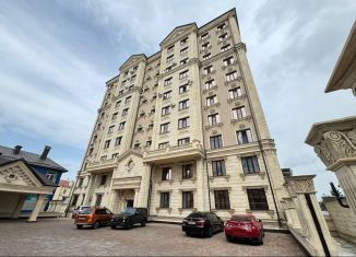 Трехкомнатная квартира на продажу, 118 м2, Нальчик, улица Толстого, 74/1, район Центр