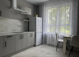 Сдам 2-комнатную квартиру, 56 м2, Алтайский край, улица Советской Армии, 75