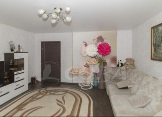 Продажа 2-ком. квартиры, 81 м2, Тюмень, Каспийская улица, 3к1