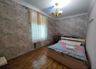 Продается двухкомнатная квартира, 60 м2, Дагестан, улица Олега Кошевого, 45А