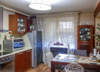 Продажа 3-ком. квартиры, 90 м2, Самара, улица Тухачевского, 88