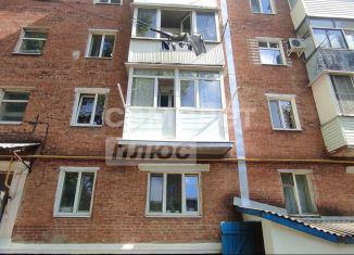 Продается 2-ком. квартира, 44 м2, Гуково, улица Герцена, 102