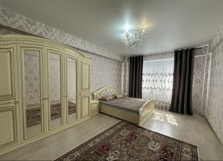 Продаю 1-ком. квартиру, 60 м2, Дагестан, улица Сальмана, 58Б