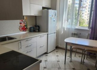 Сдам 1-комнатную квартиру, 30 м2, Краснодарский край, улица Худякова, 7к2