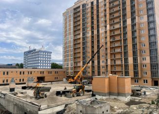 Продается 1-комнатная квартира, 46 м2, Краснодарский край, проспект Ленина, 95Е