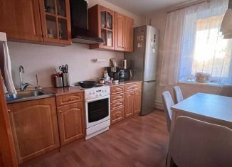 Продам 2-комнатную квартиру, 48 м2, Кола, Нагорная улица, 3