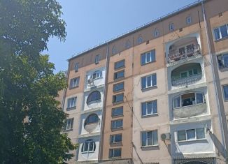 3-комнатная квартира на продажу, 80 м2, Пятигорск, улица Мира, 46