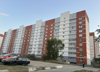 Продается 2-ком. квартира, 58.2 м2, Саратов, улица имени И.С. Левина, 6