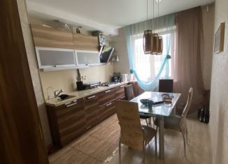 Сдается в аренду 4-ком. квартира, 80 м2, Миасс, улица Вернадского