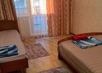 Сдам в аренду 3-ком. квартиру, 68 м2, Челябинск, улица Сулимова, 73