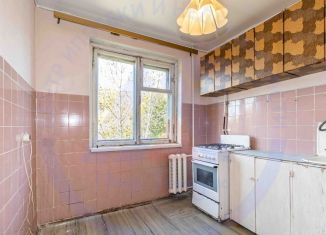 Продам 2-комнатную квартиру, 43 м2, Курганская область, Краснодонская улица, 7А