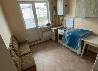 Сдам в аренду однокомнатную квартиру, 34.4 м2, Губкин, Преображенская улица, 18