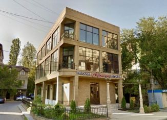 Продается помещение свободного назначения, 400 м2, Махачкала, улица Лаптиева, 70Б, Ленинский район