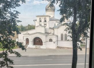 Сдаю двухкомнатную квартиру, 55.4 м2, Псков, улица Леона Поземского, 44