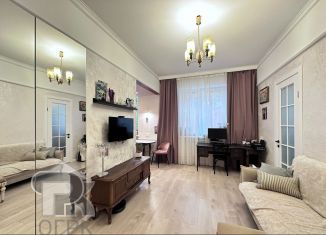 Продается 3-комнатная квартира, 58 м2, Москва, улица Юннатов, 6к1, метро Динамо