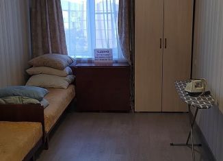 Сдаю в аренду 2-ком. квартиру, 44 м2, Крымск, улица Карла Либкнехта, 21