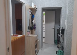 Продаю 2-комнатную квартиру, 46 м2, Азов, улица Пирогова, 6