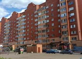 Сдам в аренду трехкомнатную квартиру, 103 м2, Оренбург, улица Юных Ленинцев