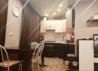 Продаю трехкомнатную квартиру, 58.7 м2, Кыштым, улица Горелова, 2