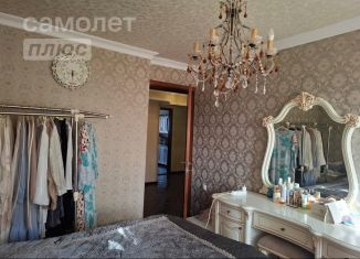 Продается четырехкомнатная квартира, 85 м2, Грозный, проспект Ахмат-Хаджи Абдулхамидовича Кадырова, 3/25