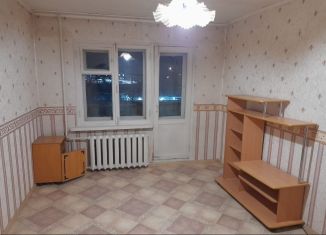 Сдача в аренду 2-комнатной квартиры, 43.8 м2, Богданович, Октябрьская улица, 1