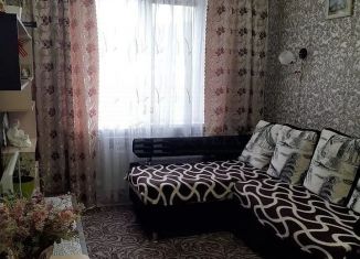 Продаю 2-комнатную квартиру, 32 м2, Геленджик, улица Маяковского, 2