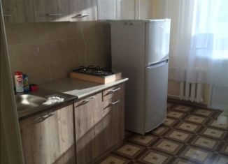 Сдам 1-ком. квартиру, 40 м2, Хабаровский край, улица Гамарника, 39