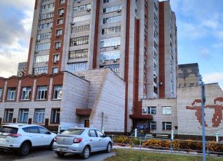 Сдам однокомнатную квартиру, 40 м2, Сарапул, улица Пугачёва, 130