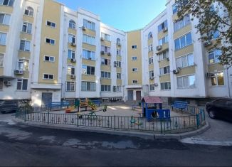 Продажа двухкомнатной квартиры, 53 м2, Севастополь, улица Генерала Коломийца, 11Б