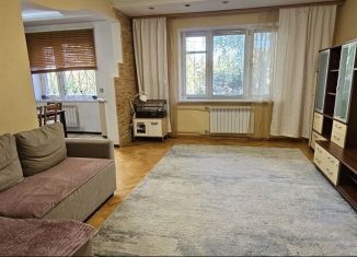 Сдам 3-ком. квартиру, 100 м2, Москва, Воротынская улица, 16, СЗАО