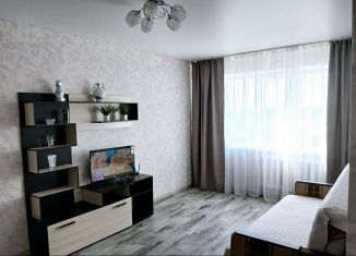 Сдаю в аренду 2-ком. квартиру, 52 м2, Елец, улица Коммунаров, 145