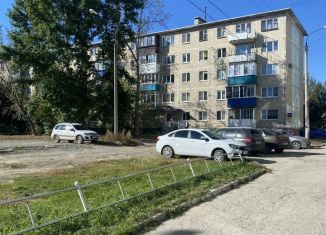 Продажа 2-комнатной квартиры, 43.9 м2, Кыштым, улица Интернационала, 91