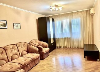 Продажа 1-ком. квартиры, 50 м2, Ростов-на-Дону, Советский район, улица Малиновского, 44Б