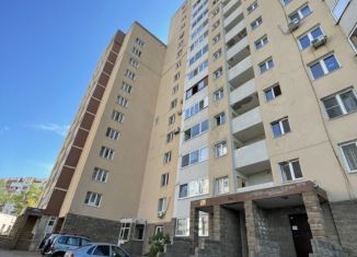 Продажа 3-ком. квартиры, 72.8 м2, Уфа, Караидельская улица, 4