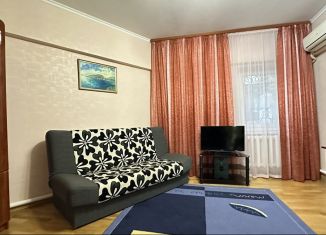 Продажа 1-ком. квартиры, 34 м2, Ялта, улица Леси Украинки, 6