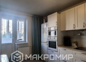 Продается 3-ком. квартира, 90 м2, Санкт-Петербург, Комендантский проспект, 16к1, метро Старая Деревня