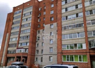 Продам двухкомнатную квартиру, 51.7 м2, Удмуртия, улица Кирова, 122