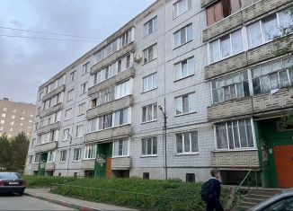 Продаю двухкомнатную квартиру, 57.6 м2, Конаково, улица Строителей, 8