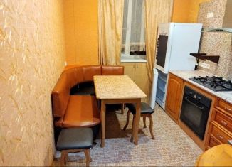 Сдам 2-ком. квартиру, 46 м2, Ростов-на-Дону, улица Зорге, 6/1