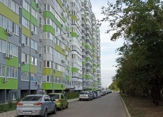 Продам 2-ком. квартиру, 67.8 м2, Краснодар, Прикубанский округ, улица имени Героя Советского Союза Николая Воробьёва, 17