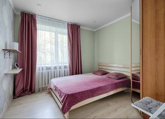 Сдается 2-ком. квартира, 45 м2, Кисловодск, улица Свердлова, 27