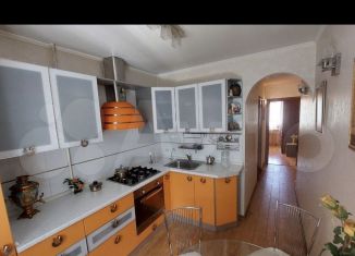 Продажа 3-ком. квартиры, 68 м2, Саратов, улица имени Карла Маркса, 32/40